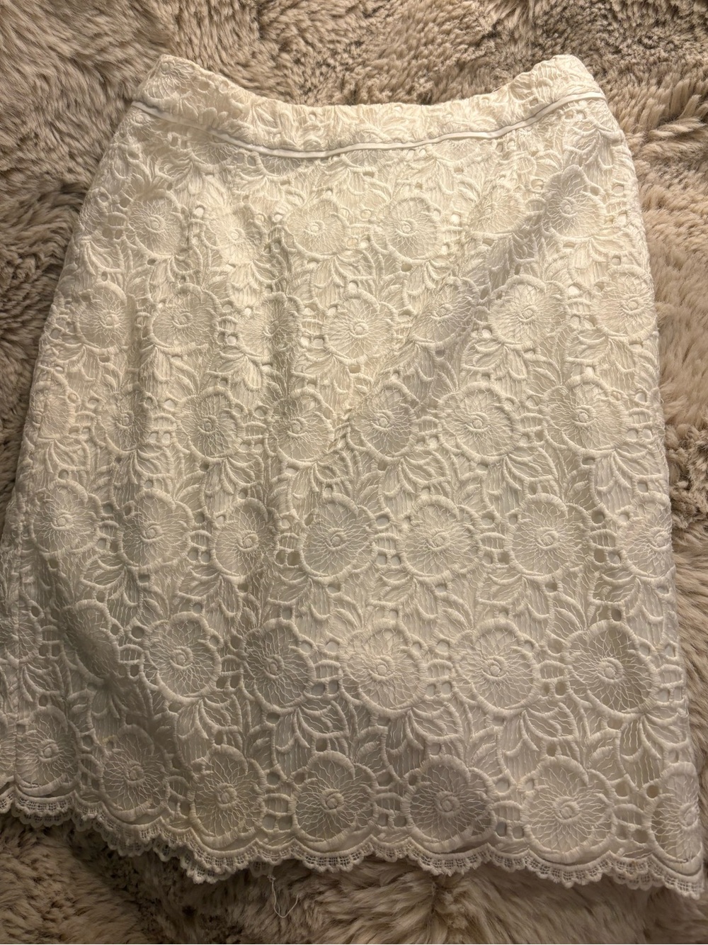 ANTONIO MELANI White Floral Lace Pencil Skirt